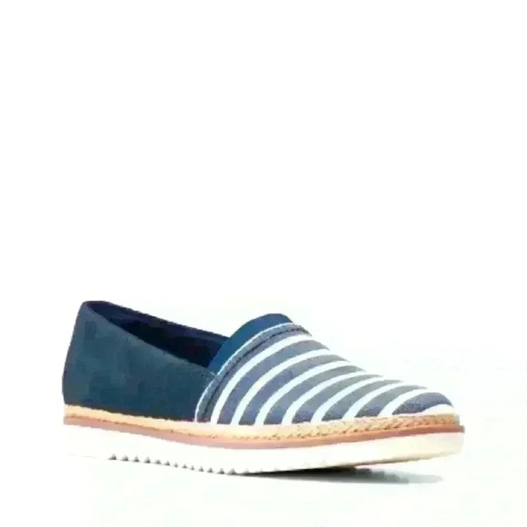 New in Box! Clarks Serena Paige Blue White Striped Espadrille Loafer Size 8.5 - Picture 1 of 7